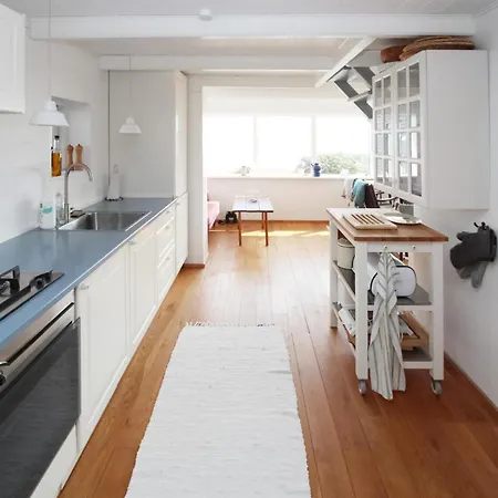 בית נופש Beautiful In Sams With 2 Bedrooms And Wifi